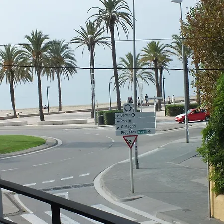 Bonito De 2 En Con Estacionamiento, Aire Acondicionado, Cerca Del Centro Y De La Playa - Es-204-46 Apartament Roses